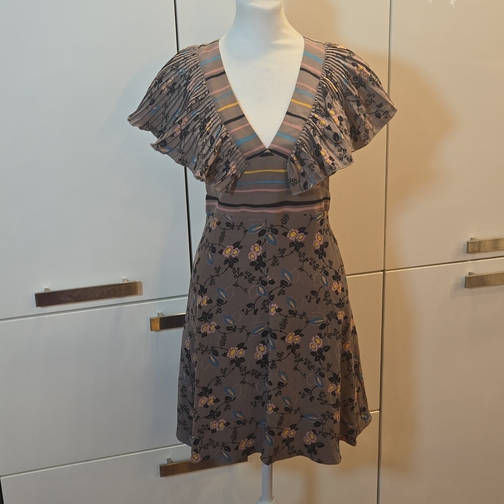 VTG Betsy Johnson Silk Floral Striped Ruffle Black Label Dress Size 4